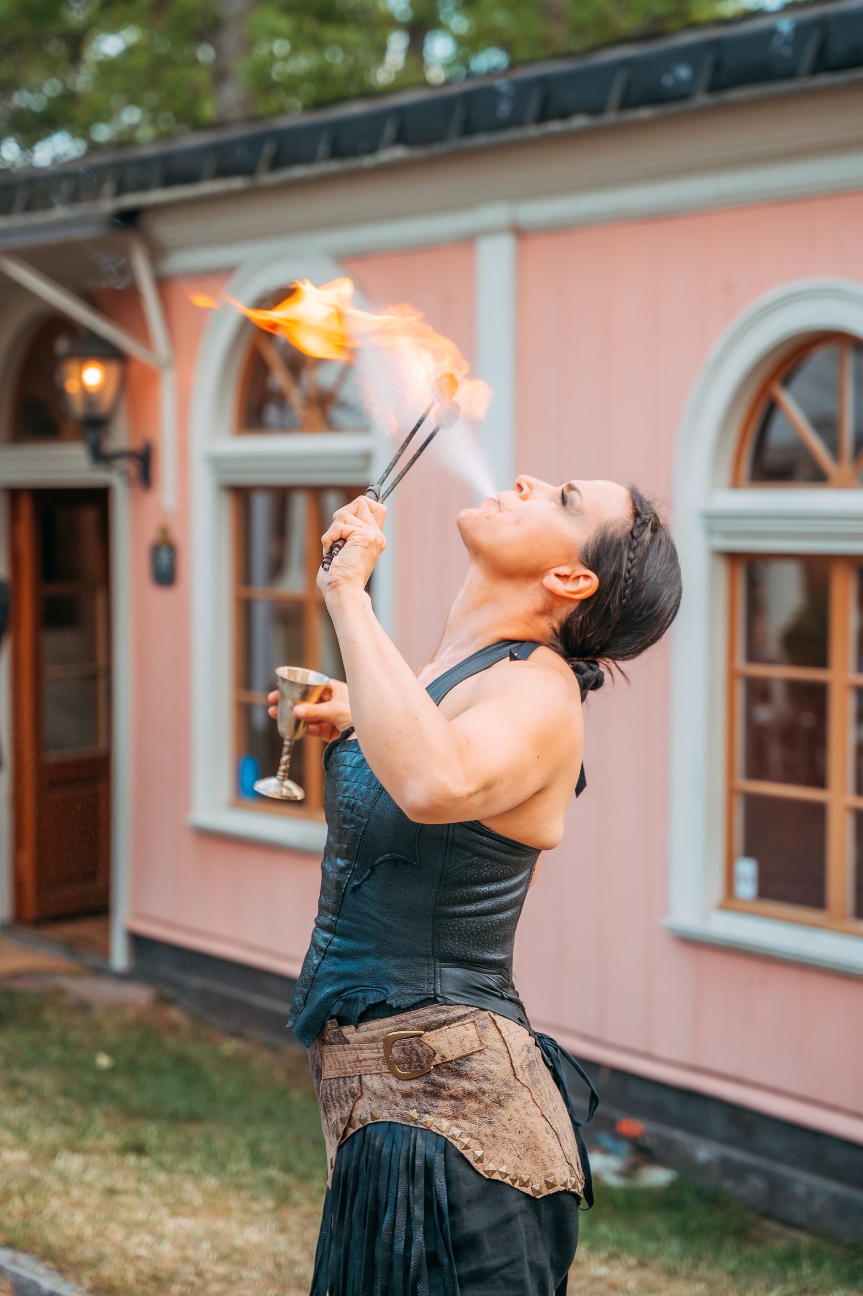 Eldshow och konst under Mojang Studios sommarfest
